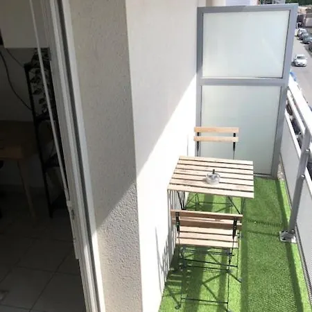 Apartment Le Peri Central Avec Balcon *