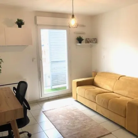 Le Peri Central Avec Balcon * Saint-Etienne (Loire)